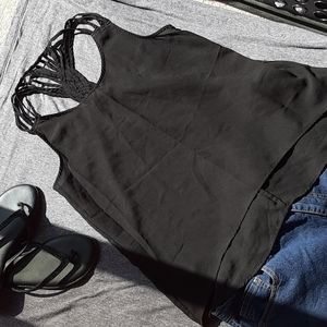 WOMEN'S DAINTY BLACK TANK TOP